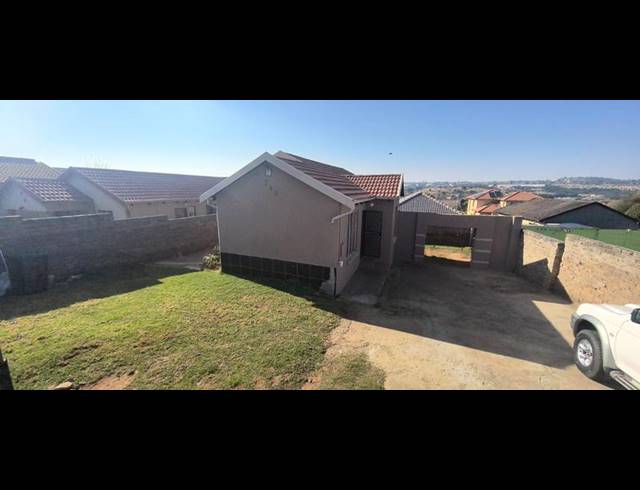 3 BEDROOM HOUSE FOR SALE IN GROBLERPARK